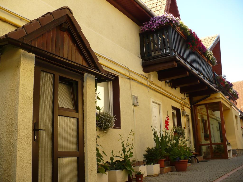 Rami House Central Double Rooms Брашов Екстер'єр фото