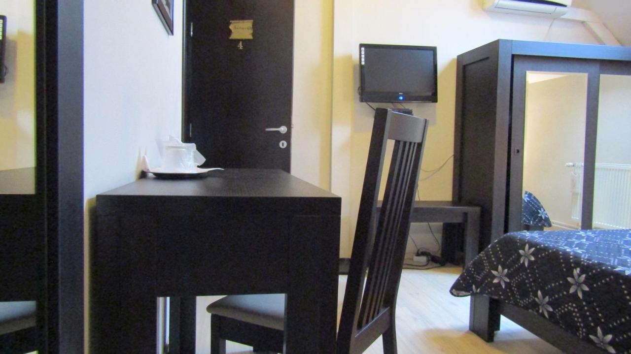 Rami House Central Double Rooms Брашов Екстер'єр фото