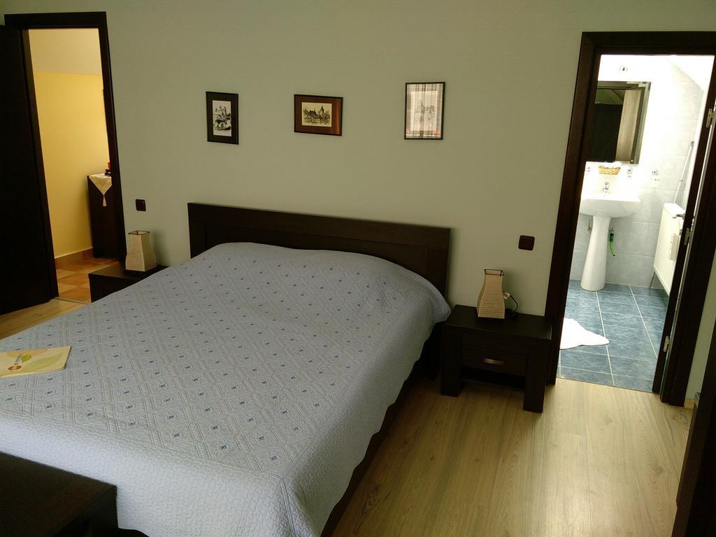 Rami House Central Double Rooms Брашов Номер фото