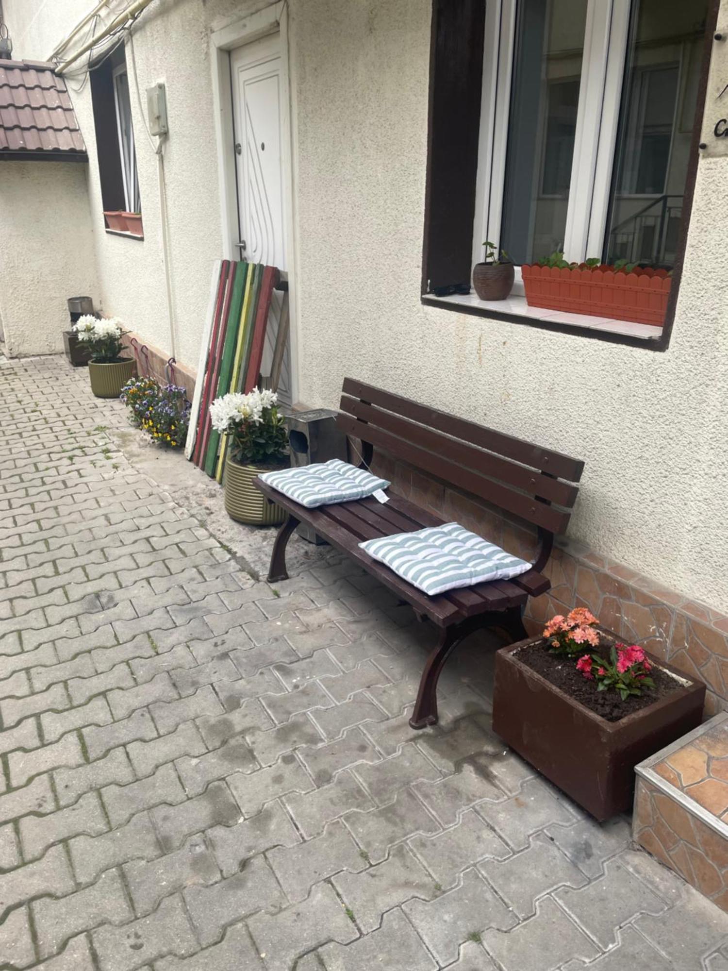 Rami House Central Double Rooms Брашов Екстер'єр фото